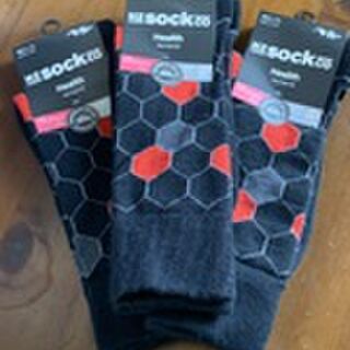 Bee socks black hexagonal